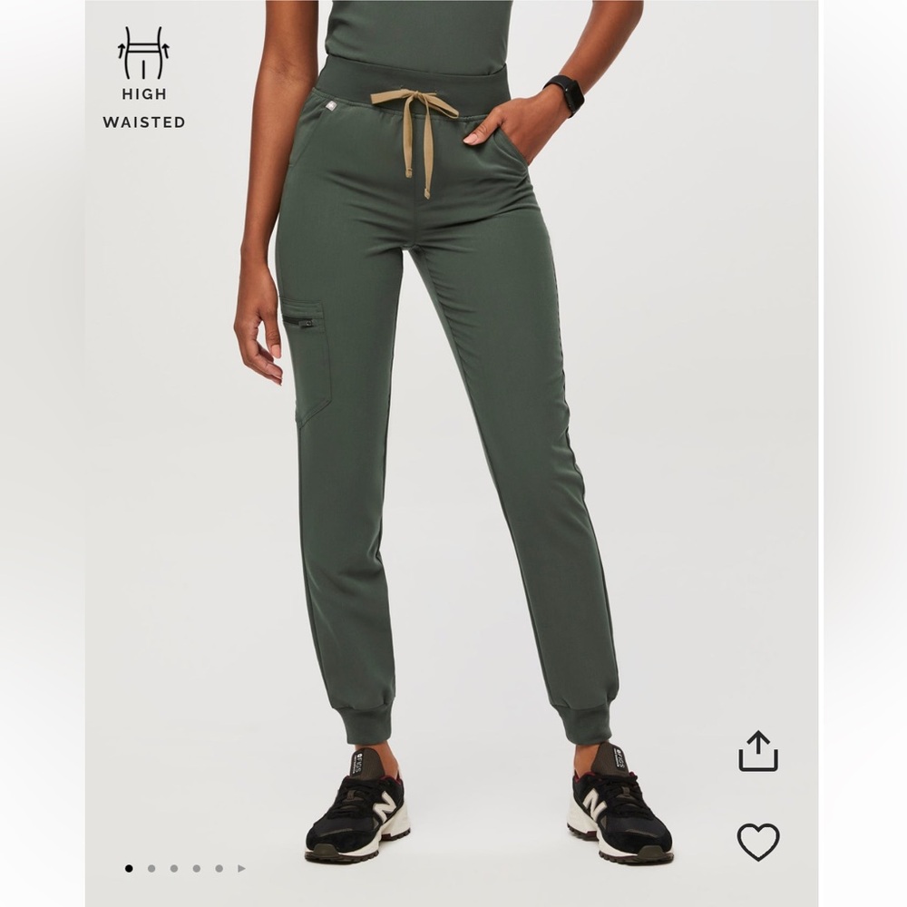 Moss High Waisted Zamora Jogger Scrub Pants™